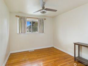 2114 SW 322nd Street, Federal Way WA 98023