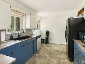 2114 SW 322nd Street, Federal Way WA 98023