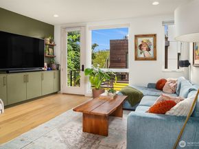 3805 Fremont Lane N, Seattle WA 98103