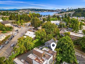 3805 Fremont Lane N, Seattle WA 98103