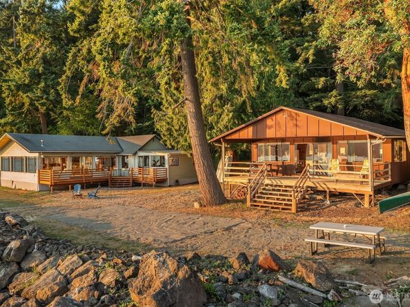 24415 143rd Avenue SW, Vashon WA 98070