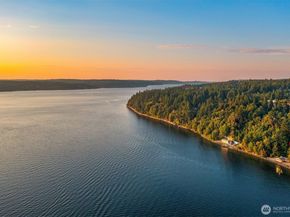 24415 143rd Avenue SW, Vashon WA 98070