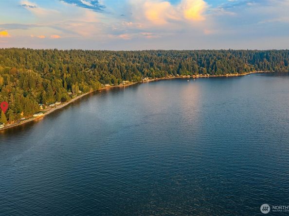 24415 143rd Avenue SW, Vashon WA 98070