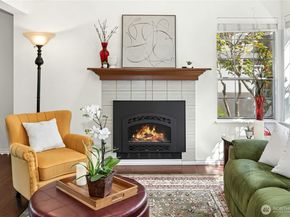 24325 SE 41st Lane 61, Sammamish WA 98029