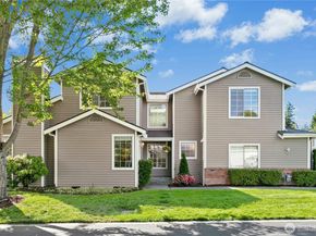 24325 SE 41st Lane 61, Sammamish WA 98029