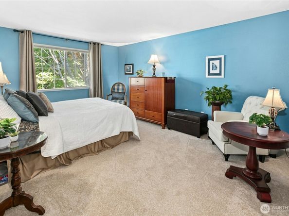 24325 SE 41st Lane 61, Sammamish WA 98029