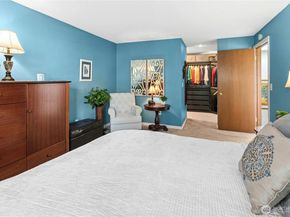 24325 SE 41st Lane 61, Sammamish WA 98029