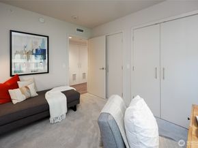 588 Bell Street 902S, Seattle WA 98121