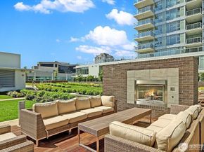 588 Bell Street 902S, Seattle WA 98121