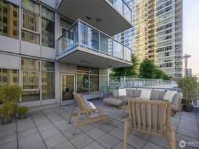 588 Bell Street 902S, Seattle WA 98121
