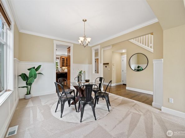 1008 N 27th Place, Renton WA 98056