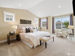 1008 N 27th Place, Renton WA 98056