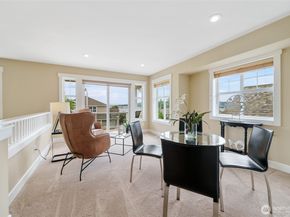 1008 N 27th Place, Renton WA 98056