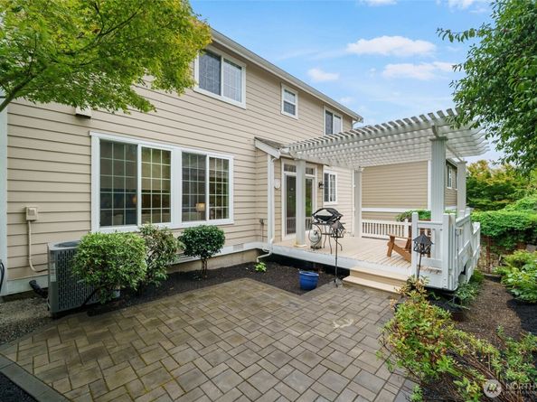 1008 N 27th Place, Renton WA 98056
