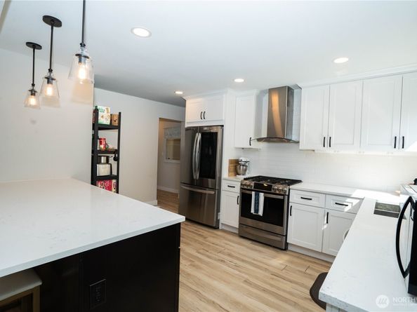 18830 108th Avenue SE, Renton WA 98055