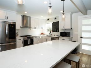 18830 108th Avenue SE, Renton WA 98055