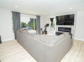 18830 108th Avenue SE, Renton WA 98055