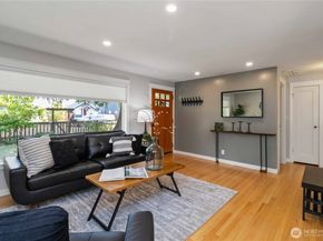 10523 Evanston Avenue N, Seattle WA 98133