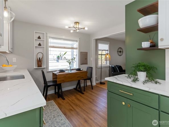 10523 Evanston Avenue N, Seattle WA 98133