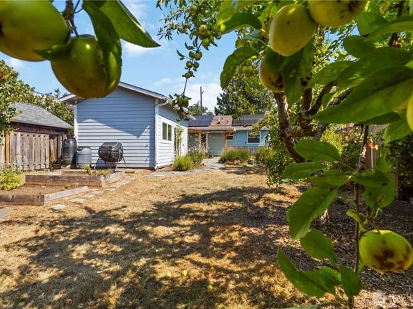 10523 Evanston Avenue N, Seattle WA 98133