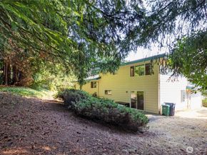 15618 SE 174th Street, Renton WA 98058