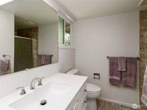 15618 SE 174th Street, Renton WA 98058