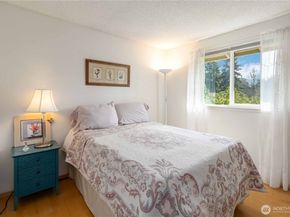 15618 SE 174th Street, Renton WA 98058