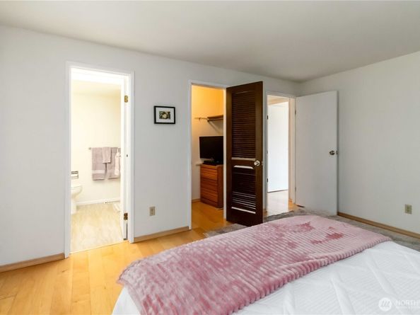 15618 SE 174th Street, Renton WA 98058