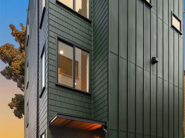 920 34th Avenue B, Seattle WA 98122