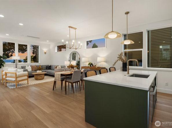 920 34th Avenue B, Seattle WA 98122
