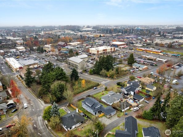 112 Kennebeck Avenue S, Kent WA 98030