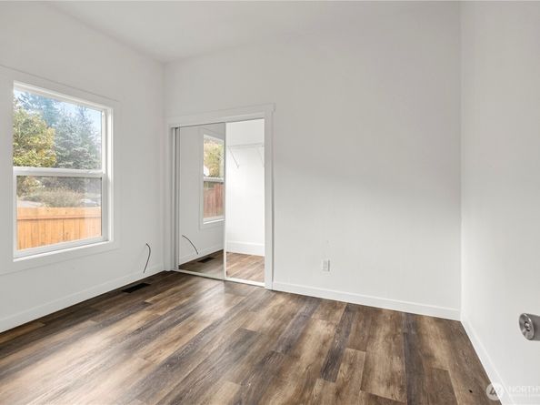 112 Kennebeck Avenue S, Kent WA 98030
