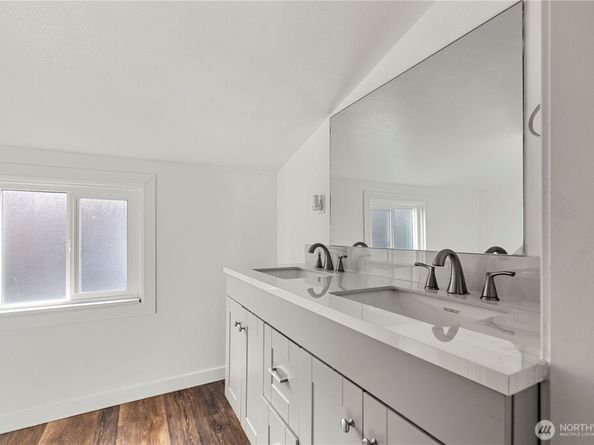 112 Kennebeck Avenue S, Kent WA 98030