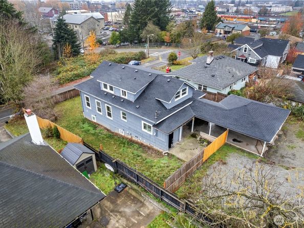112 Kennebeck Avenue S, Kent WA 98030