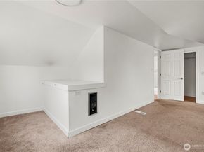 112 Kennebeck Avenue S, Kent WA 98030