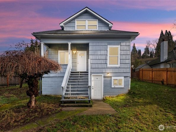 112 Kennebeck Avenue S, Kent WA 98030