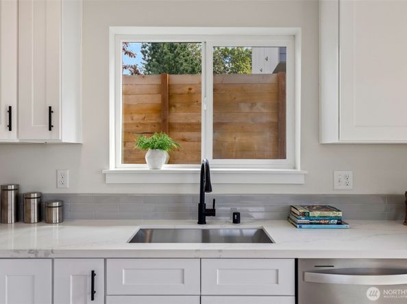 1040 S Director Street B, Seattle WA 98108