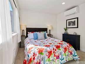 1040 S Director Street B, Seattle WA 98108