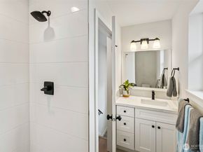 1040 S Director Street B, Seattle WA 98108