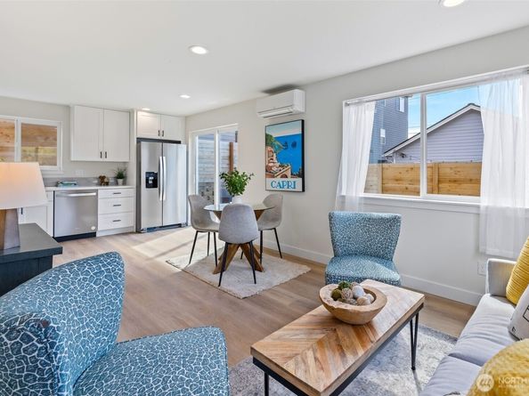 1040 S Director Street B, Seattle WA 98108