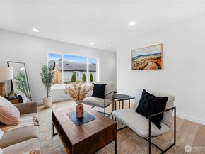 1602 Baker Avenue B, Everett WA 98201