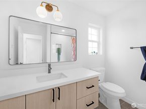 1602 Baker Avenue B, Everett WA 98201