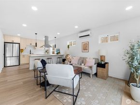 1602 Baker Avenue B, Everett WA 98201