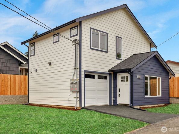 1602 Baker Avenue B, Everett WA 98201