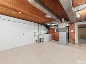 8022 18th Avenue NE, Seattle WA 98115