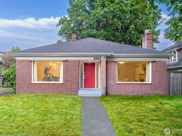 8022 18th Avenue NE, Seattle WA 98115
