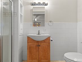 8022 18th Avenue NE, Seattle WA 98115