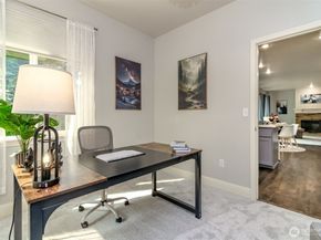 1913 NE 32nd Street, Renton WA 98056