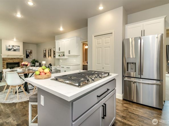 1913 NE 32nd Street, Renton WA 98056