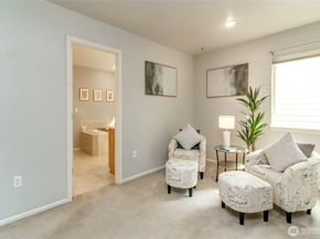 1913 NE 32nd Street, Renton WA 98056